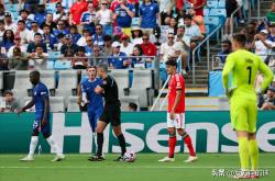 开云体育在线-切尔西豪取客场大捷，走向欧冠赛场