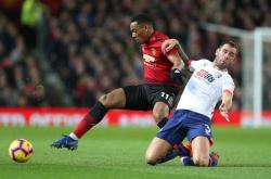 开云体育在线-关于切尔西客场击败伯恩茅斯，继续保持不败记录的信息