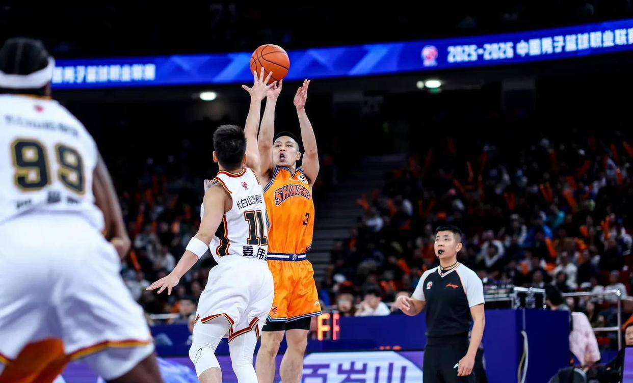 江苏队轻取山东队,张镇麟刷新纪录 江苏队轻取山东队,张镇麟刷新纪录